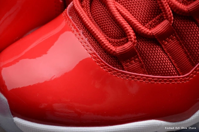 Kick Theory Air RetroGym Red Jordan 378037-623 11 0818